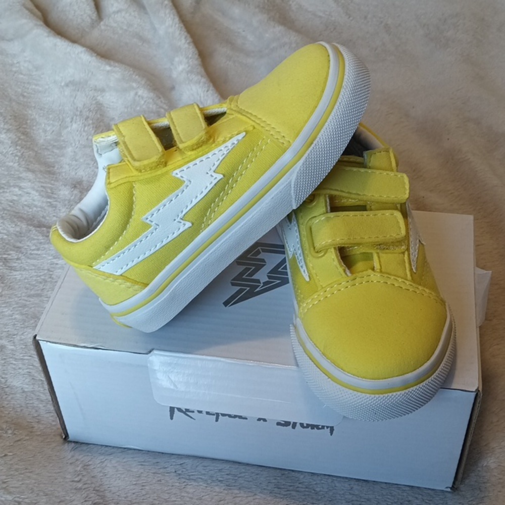 Revenge x storm kids Velcro 4c